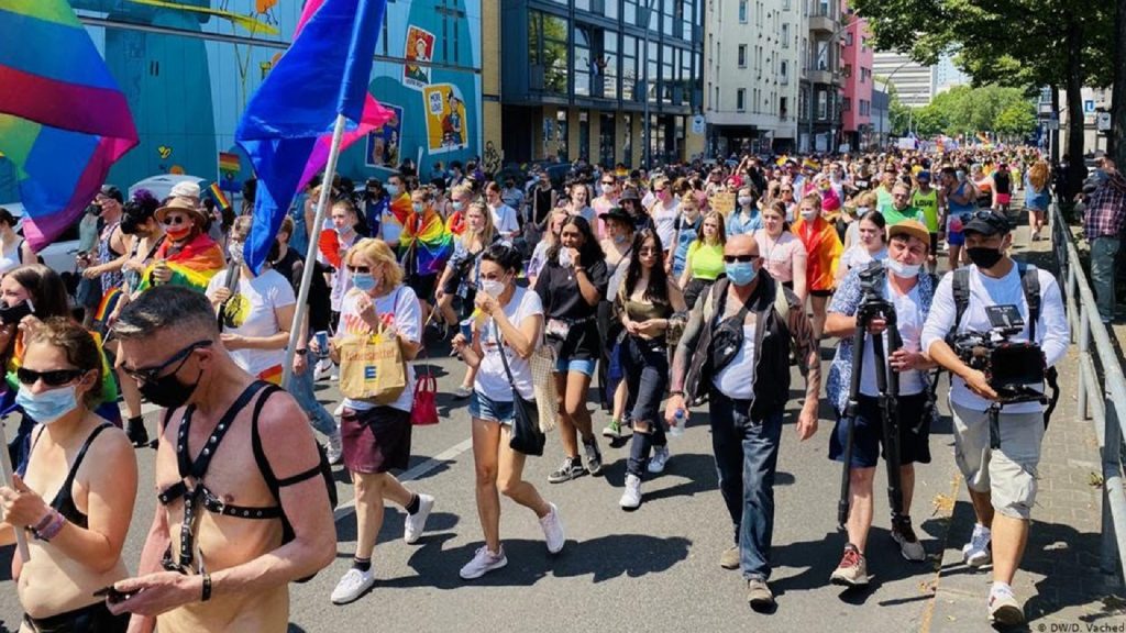 ACCEPT forțează Primăria Capitalei să încalce legea în cazul marșului Pride