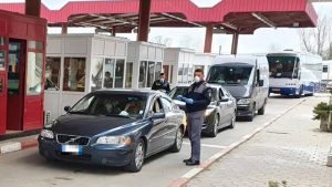 Cozi kilometrice la ieșirea din țară. Trafic blocat la Giurgiu-Ruse și pe Autostrada Soarelui