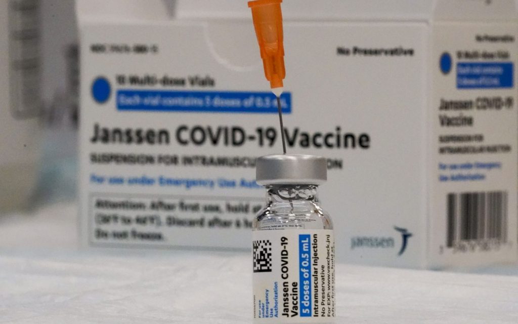 Johnson & Johnson anunță că a doua doză a vaccinului pentru Covid-19 al companiei are o eficacitate de 94%