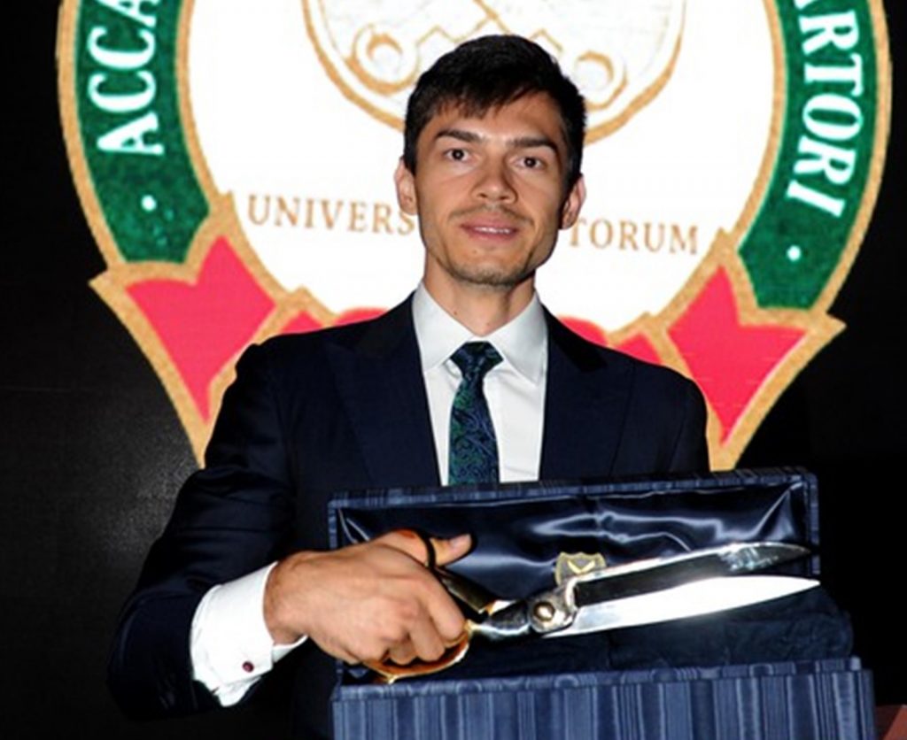 Un român a ajuns croitorul lumii. A câștigat cel mai mare premiu mondial în crotorie