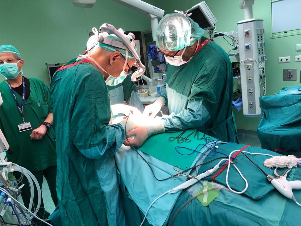 Premieră medicală în Republica Moldova. Ce dificultăți au întâmpinat chirurgii la operațiile de mărire a sânilor pentru transexuali