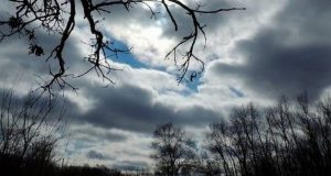 Prognoza meteo, 17 martie. Nu scăpăm de frig. Ploi slabe și cer înnorat