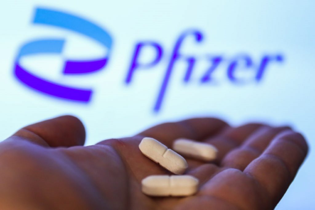 Acuzații grave la adresa Pfizer. ”Nu este interesat de sănătatea oamenilor, face totul pentru bani ”. Cifre de afaceri record cu vânzarea vaccinului anti-Covid-19