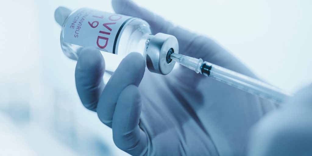 Care sunt efectele secundare după a treia doză de vaccin anti-Covid-19