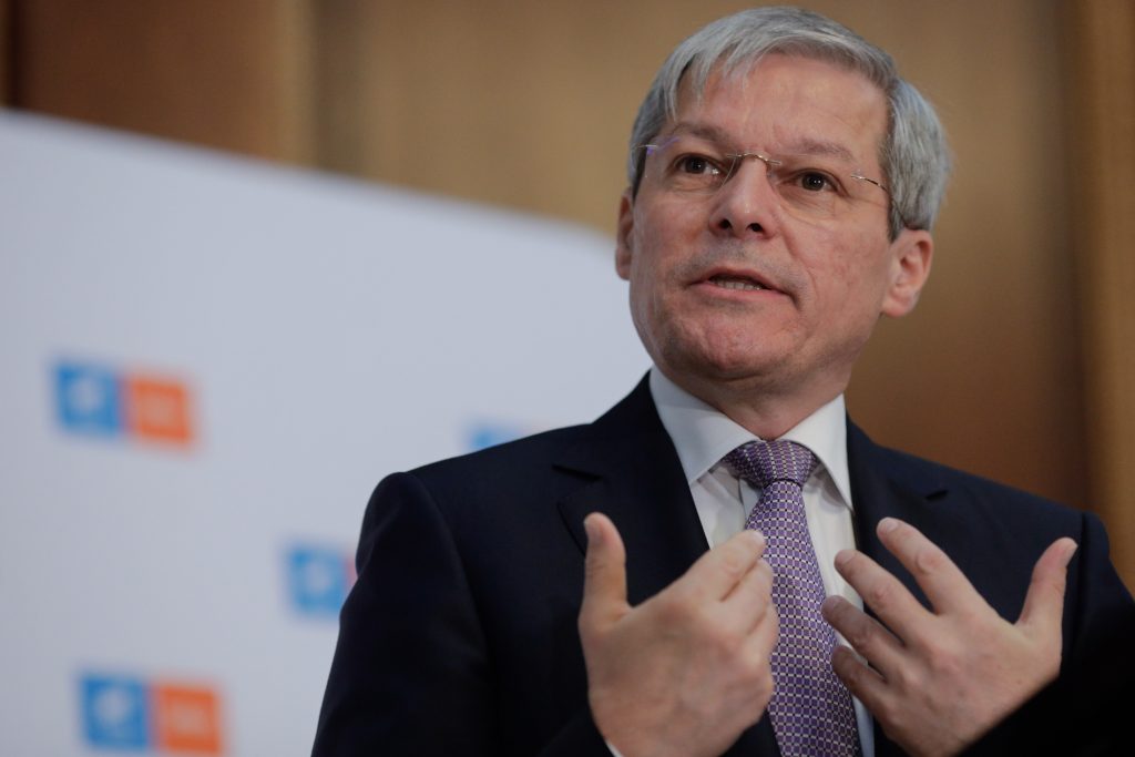 Dacian Cioloș îi dă replica lui Ludovic Orban. Adevărul despre implicarea în susținerea lui Florin Cîțu ca premier al PNL