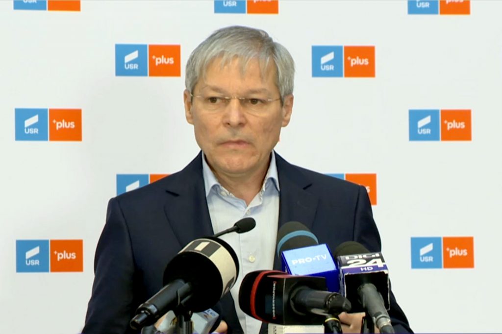 Cioloș ia în considerare o capcană întinsă de Iohannis. De ce a acceptat funcția de premier
