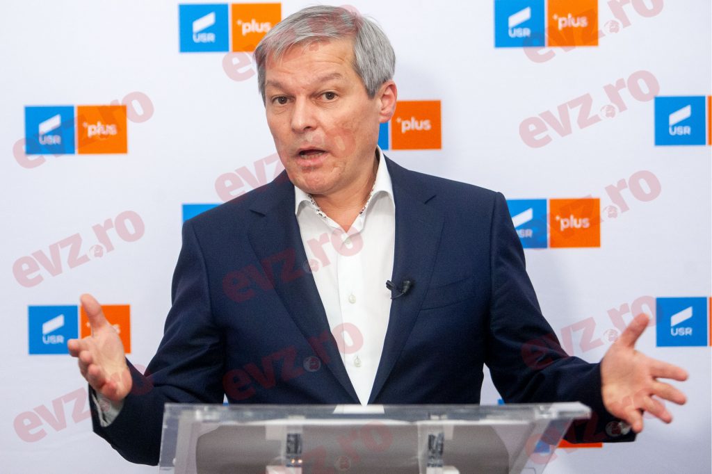 Criză politică în România. Dacian Cioloș: „Mingea se întoarce în terenul președintelui. Așteptăm măsuri”