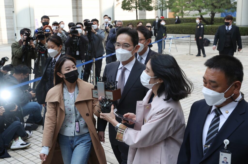 Liderul grupului Samsung, judecat pentru că se droga cu un anestezic. Ce condamnare a primit unul dintre cei mai bogati oameni ai planetei?