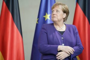 Angela Merkel, iese la atac! Fostul cancelar îi răspunde lui Zelenski: „Îmi asum blocarea Ucrainei în NATO la summit-ul de la Bucureşti”