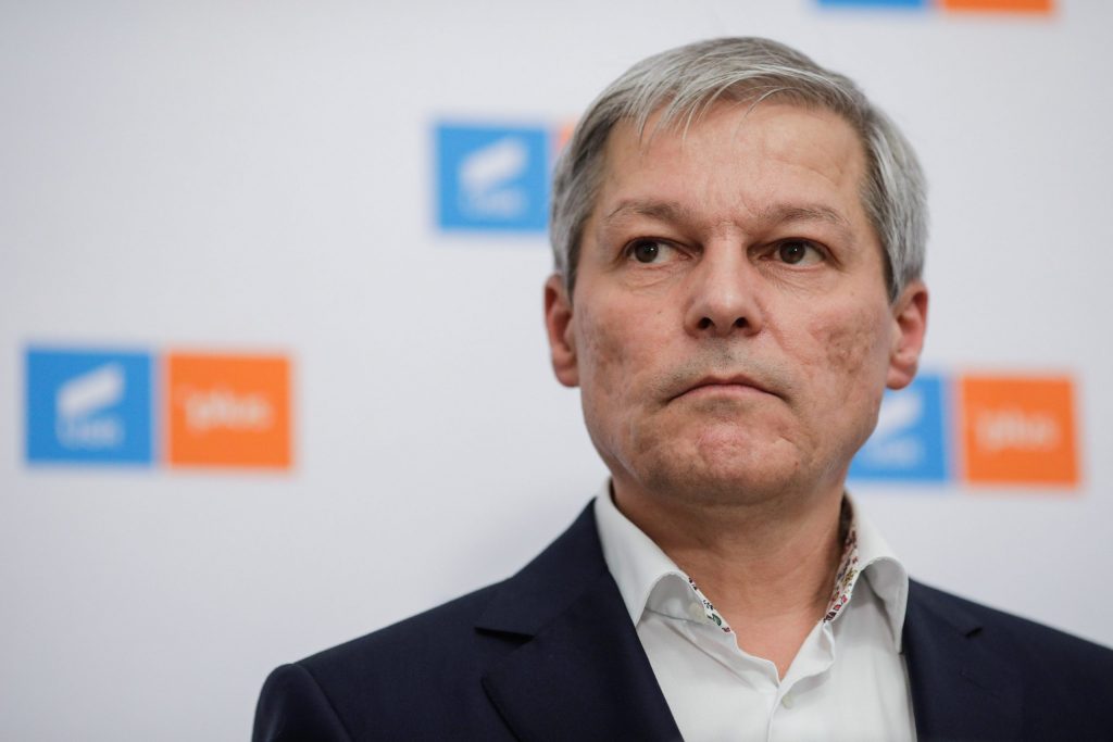 Dacian Cioloș plânge după scaunul de guvernare: „Același Iohannis care a ieșit în stradă aduce PSD la putere”