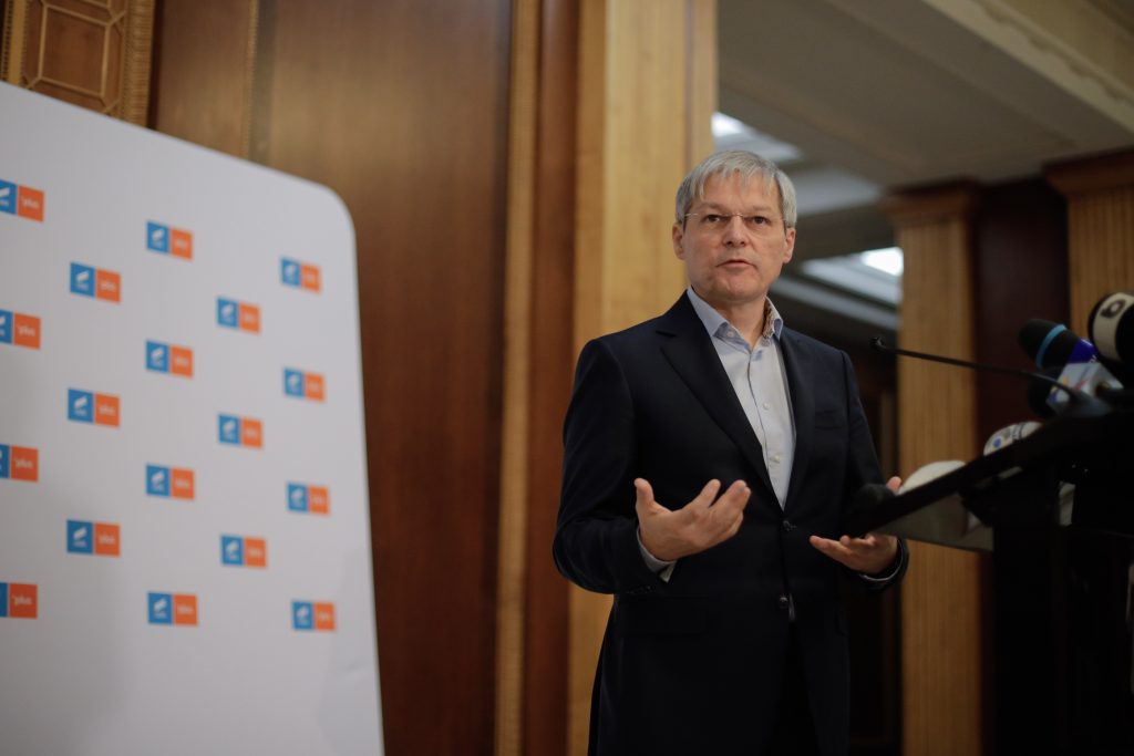 Cum va arăta cabinetul lui Dacian Cioloș, dacă premierul desemnat va fi învestit. Lista cu miniștri