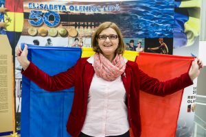 Elisabeta Lipă, alături de sportivii români