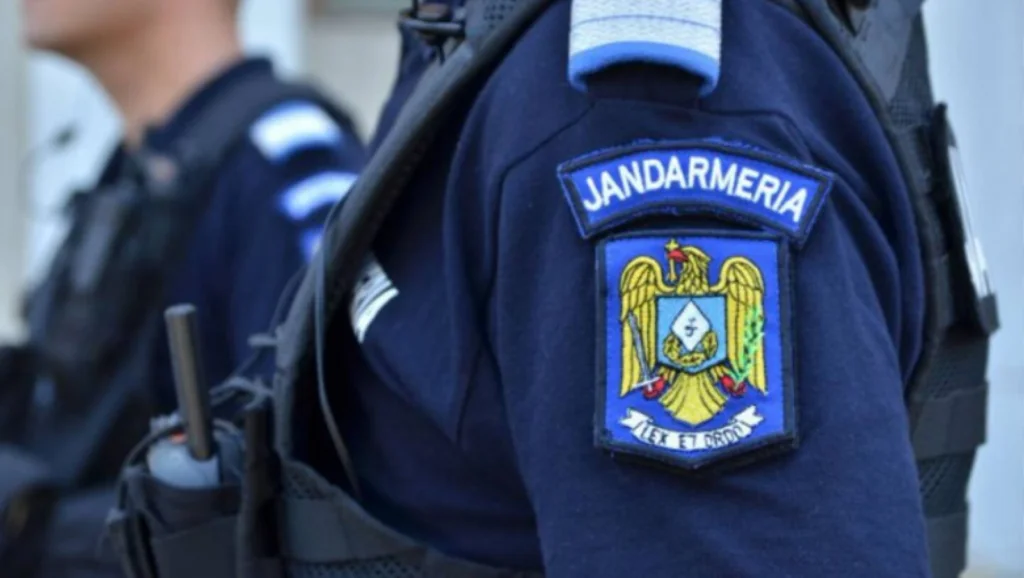 Anchetă internă în Jandarmerie, după ce o angajată a fost prinsă cu posibile droguri