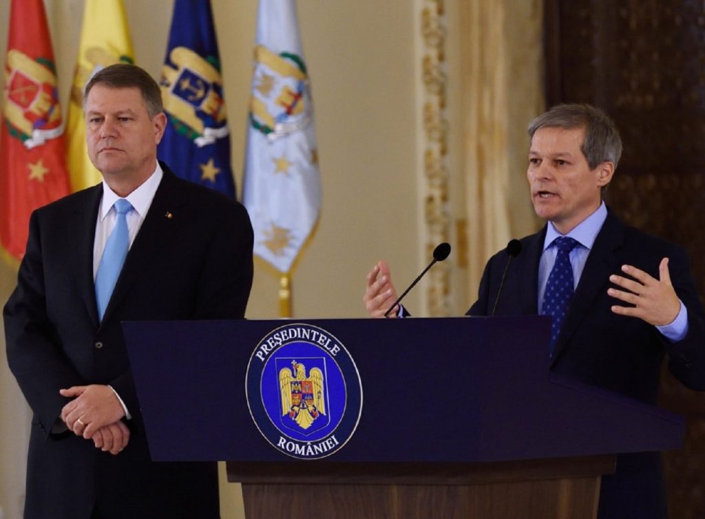 Scandal și de Ziua Națională. USR boicotează recepția oferită de Klaus Iohannis, după ce Dacian Cioloș nu a fost invitat la Cotroceni