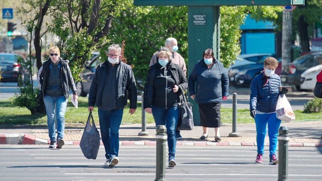 Pandemia COVID-19. Europa încă nu renunţă la purtarea măştilor de protecție