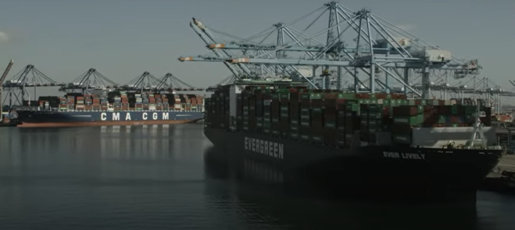 Situația dramatică în port. Mii de containere cu marfă sunt blocate. O nouă criză globală se conturează rapid
