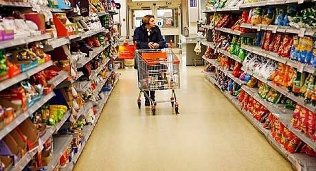 O nouă lege prin care românii își vor recupera banii de la supermarket. Se va aplica începând cu 1 octombrie