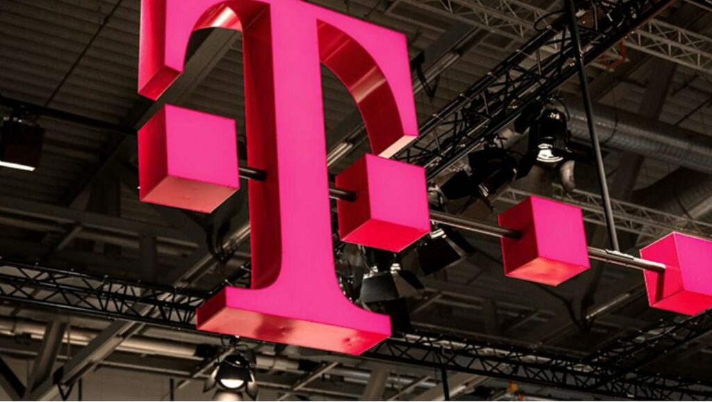 Telekom, pusă în încurcătură: Vrea să câștige licitația 5G, dar nu rezolvă problemele legate de semnal. „Nu dorim să comentăm”