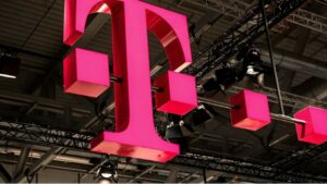 Tranzacție pe piața media: CMN foarte aproape de preluarea operatorului Telekom
