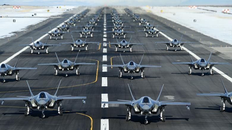 Războiul cu China "se va sfârși prost" dacă aviația SUA renunță la supremația aeriană
