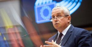 Daniel Buda, reacție după moțiunea împotriva Ursulei von der Leyen. Ce șanse sunt să treacă