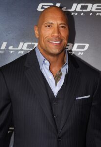Cum a donat Dwayne Johnson 40.000 de dolari pe platourile de filmare. Chris Evans a dezvăluit tot