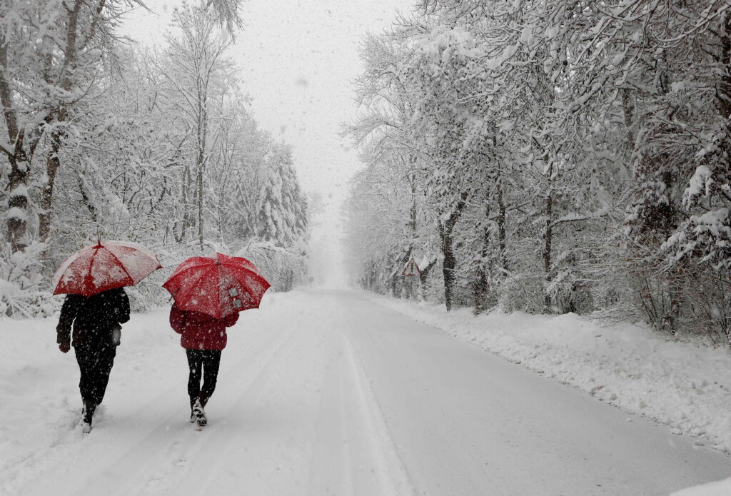 Alertă meteo ANM! Iarnă în toată regula în România. Ninsori abundente şi ger în toată ţara. Când vine primăvara