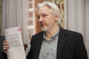 Julian Assange se întoarce în Australia. Fondatorul Wikileaks a stat 1901 de zile într-o închisoare britanică