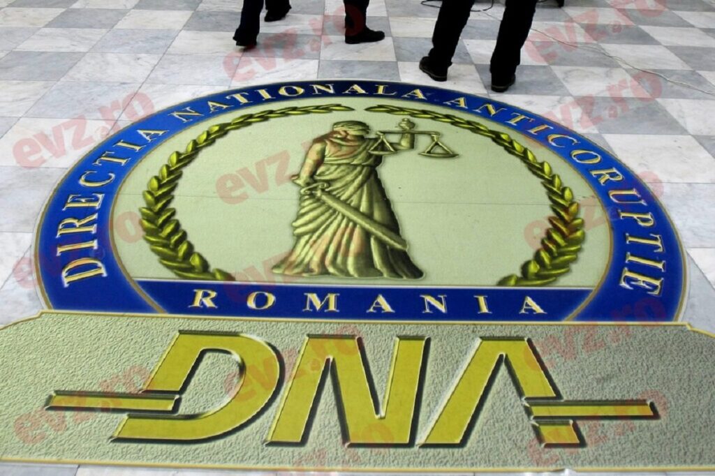 DNA a dat lovitura la vârful Romsilva. Procurorii l-au trimis în judecată pentru abuz în serviciu