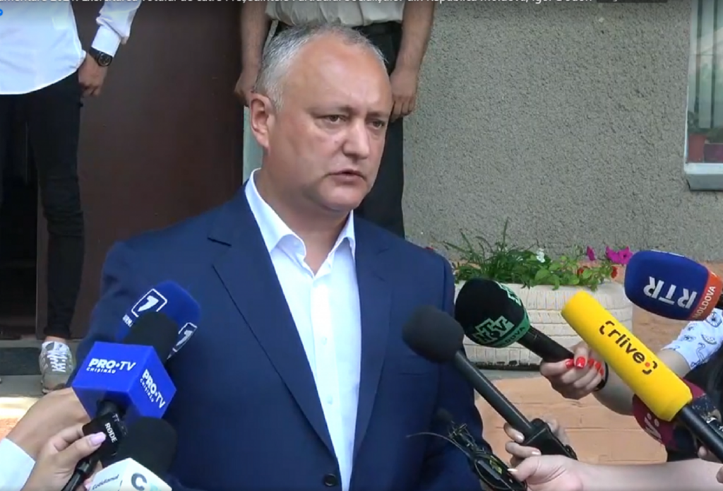 Încă 20 de zile de arest la domiciliu pentru Igor Dodon. Procurorii susțin că fostul președinte al Republicii Moldova ar putea distruge probe sau ar fugi din țară