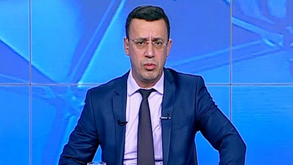 Victor Ciutacu, reacție după ce două polițiste au fost surpinse la cafea și tigară în timpul programului