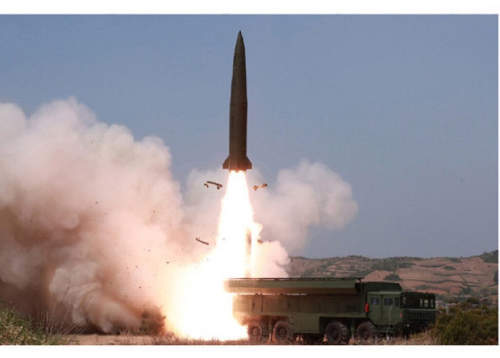 Coreea de Nord a tras două rachete de croazieră
