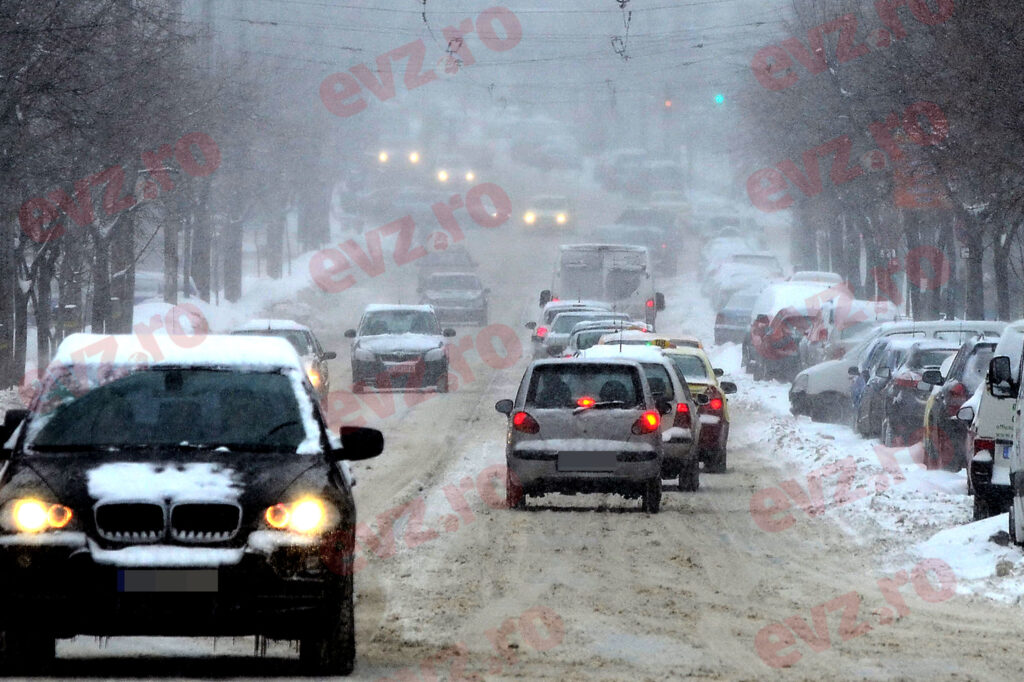 Iarna s-a instalat rapid în România. Drumuri închise și restricții de circulație în mai multe zone