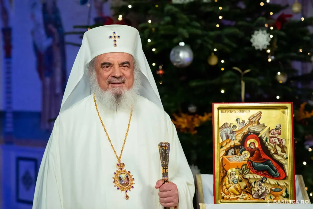 Patriarhul Daniel a transmis urări de Crăciun pentru credincioșii din România. Liderul BOR a cerut românilor să se roage pentru refugiații din Ucraina