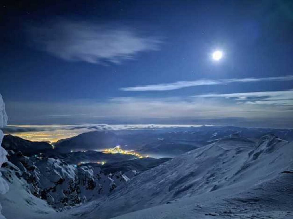 S-a aflat în toată România ce s-a întâmplat de Crăciun, în Munții Bucegi. Imaginea anului? Foto