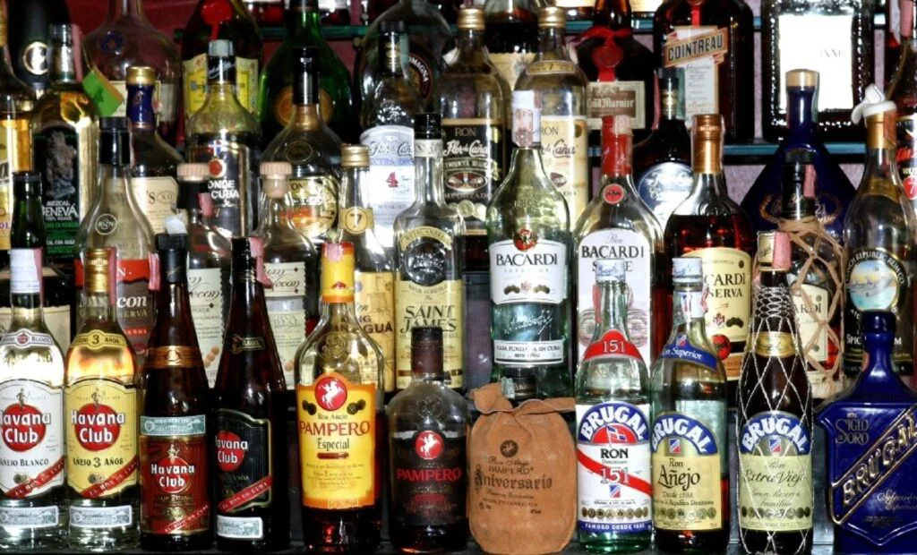 Cele mai toxice băuturi alcoolice. Persoanele care le consumă vor merge de urgență la spital