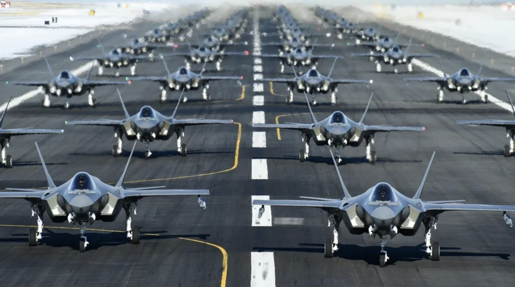 Pentagonul achiziționează 375 de avioane de luptă F-35 de la Lockheed Martin. Cât costă și unde vor fi folosite