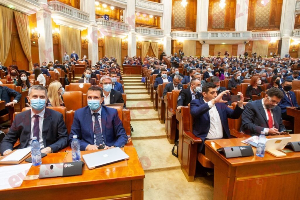 A fost aprobat bugetul pentru anul viitor. Ce partid anunță că va ataca decizia la Curtea Constituțională a României