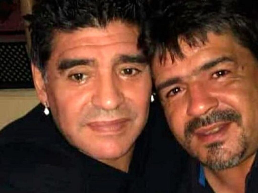 O nouă tragedie și coincidență stranie în familia Maradona. Fratele mai mic al legendarului fotbalist a murit fulgerător