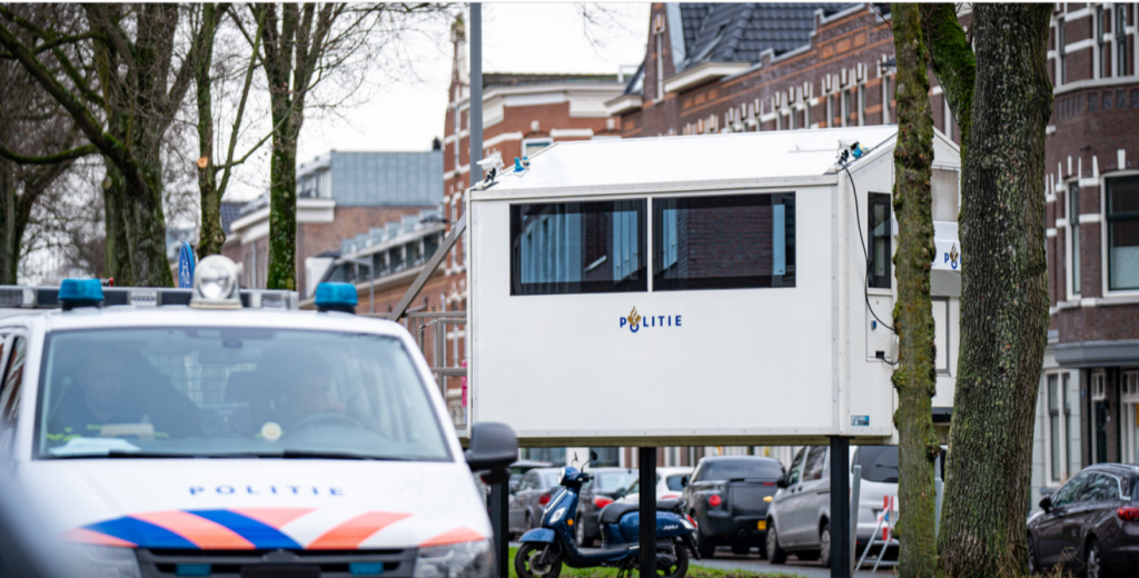 Poliția olandeză este în alertă maximă. Pază sporită la locuința ministrului Sănătății