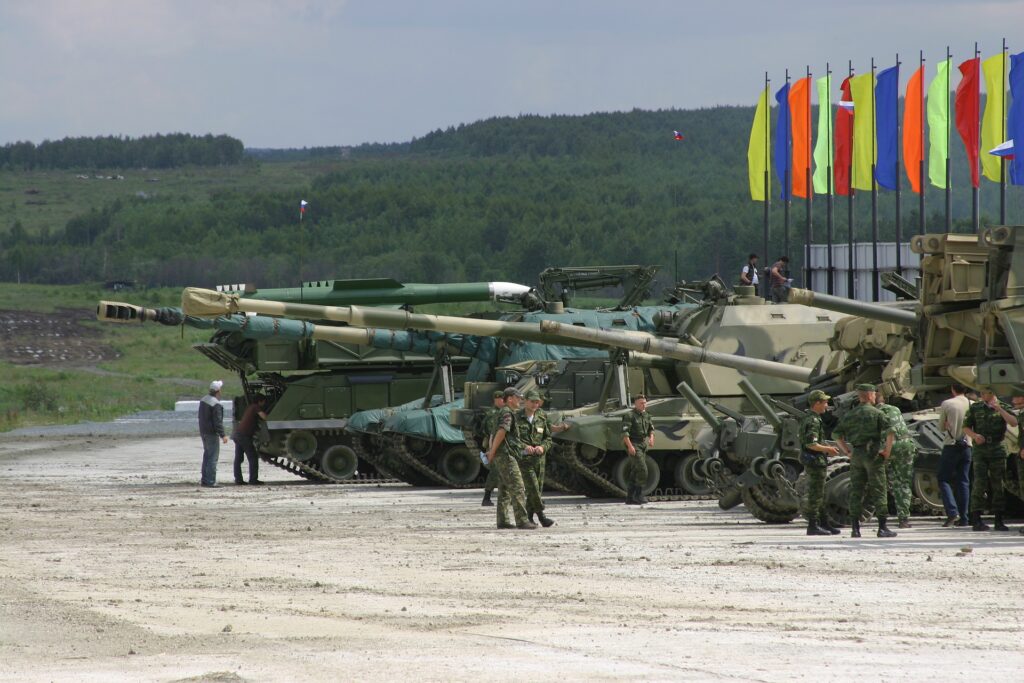 Pregătiri de război lângă România. Rusia a scos blindatele. Zeci de mii de soldați au fost trimiși la granița cu Ucraina