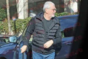 FOTO/ Dinu Gheorghe este un prieten de nădejde pentru Mircea Lucescu. A gonit prin oraș ca să-l întâmpine pe marele antrenor