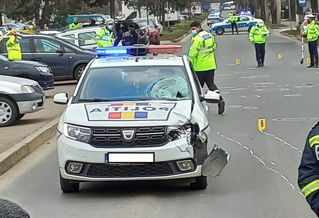Polițistul care a lovit cu mașina fetițele din București, plasat sub control judiciar. Procurorii spun că nu era în misiune