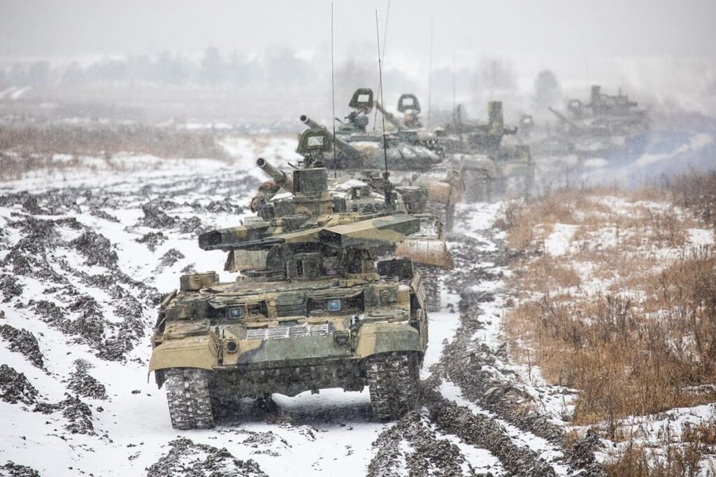 Rusia a înconjurat Ucraina. Desfășurare de forțe armate fără precedent. Când va ataca Putin