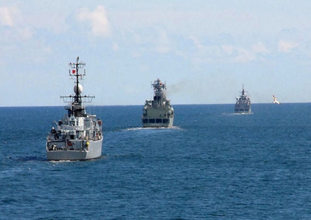 Moscova amenință că va deschide focul împotriva navelor străine care intră în apele teritoriale ale Rusiei