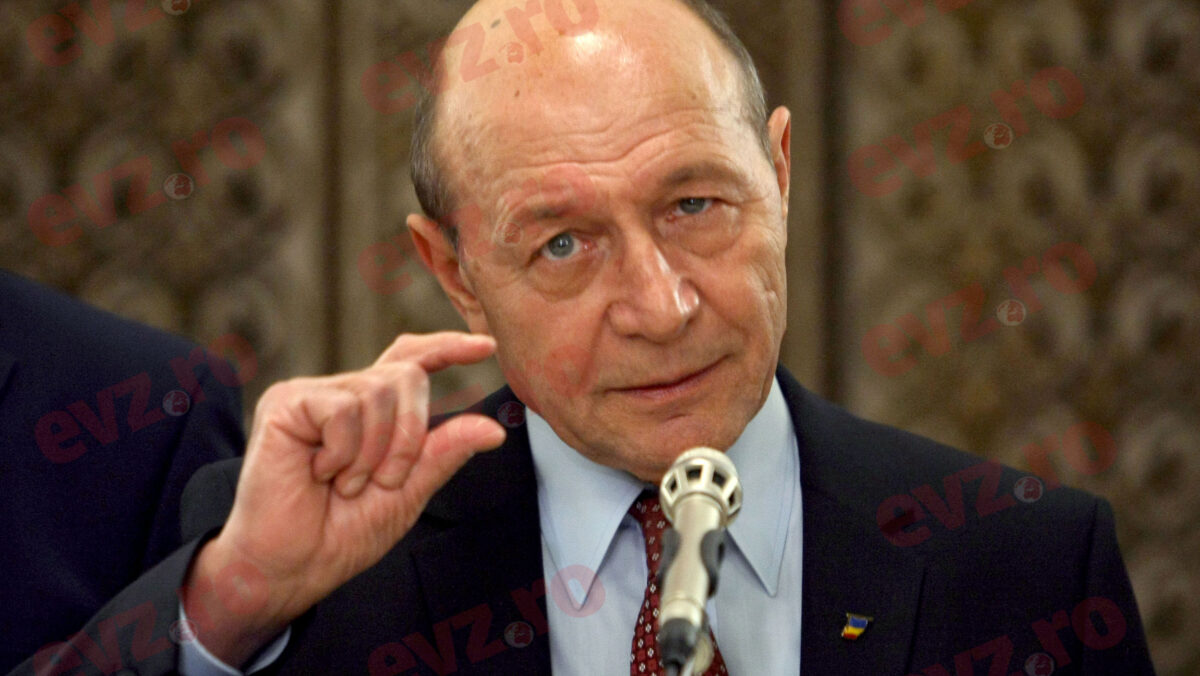 Băsescu nu-l vede pe Iohannis președinte al Consiliului European. Un scenariu care nu stă în picioare