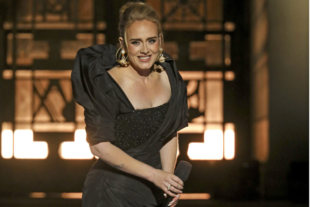 Căderea în dizgrație a lui Adele. Mii de fani au reacționat dur la adresa cântăreței