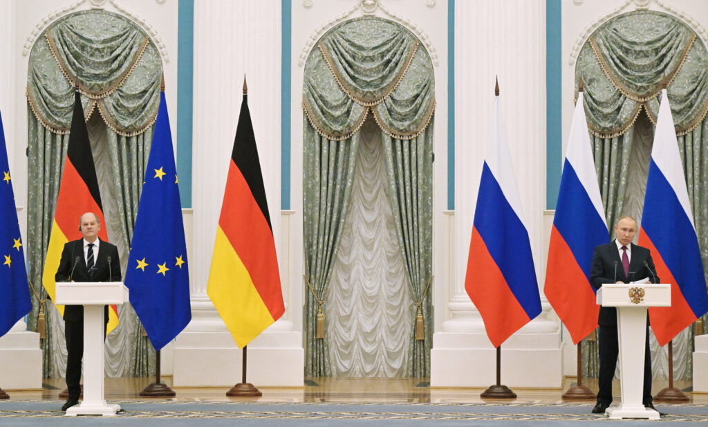 Ucraina s-a resemnat. Scholz nu va trimite arme, ci va continua politica prietenoasă față de Putin a lui Merkel