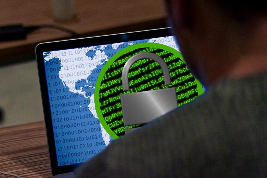Atacurile cibernetice pun IMM-urile pe butuci. La nivel European 57% dintre ele se închid din cauza acestor atacuri