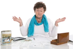 Dezastru pentru pensionari. Statul își ia mâna de pe seniorii care au pensii peste 2.574 de lei